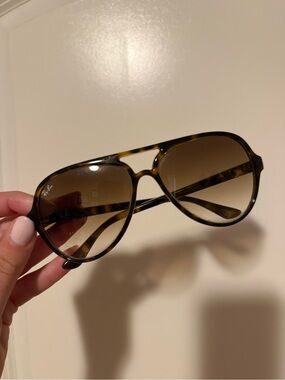 Ray-Ban Tortoise Frame Aviator Sunglasses with Brown Gradient Lenses